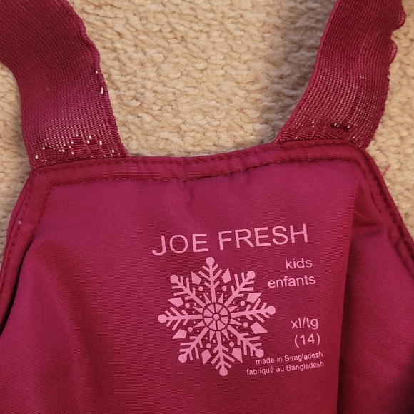 Maroon Joe Fresh snowpants size 14 (kids extra large) - Picture 3 of 4
